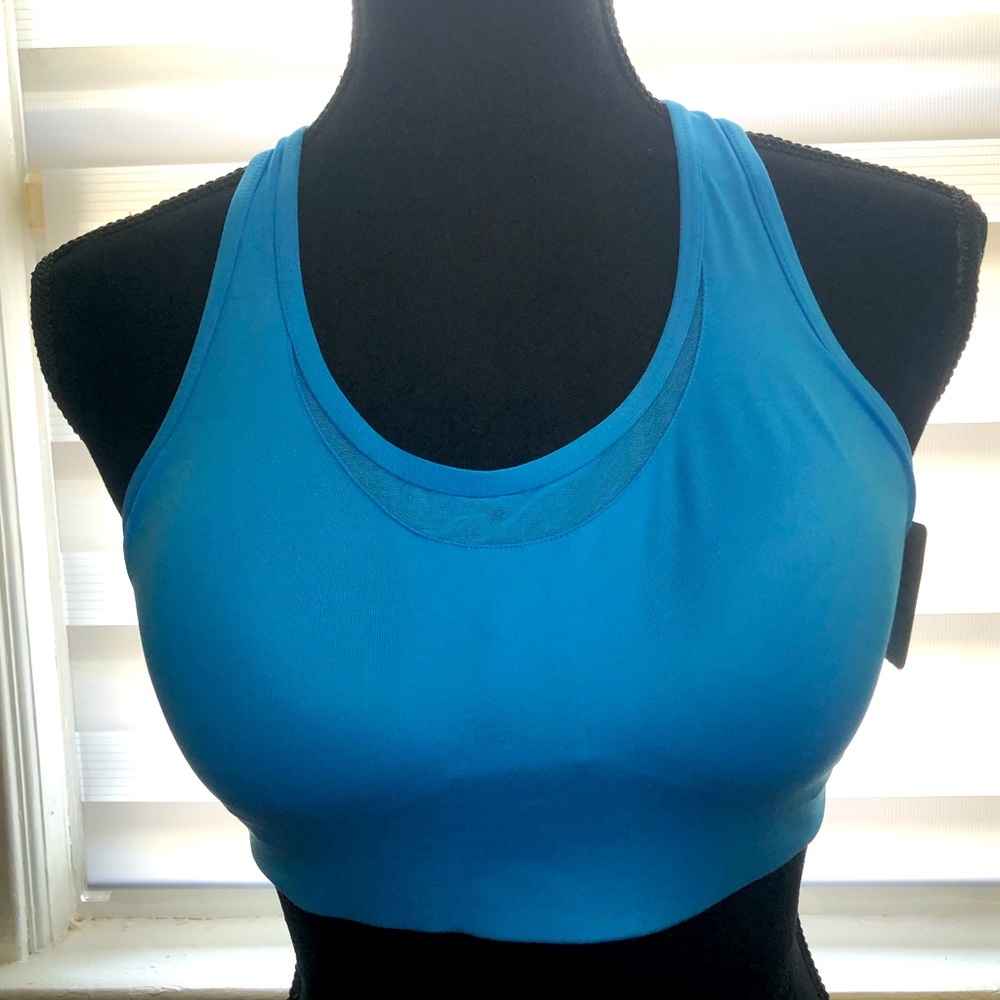 Victoria’s Secret pink sport bra
